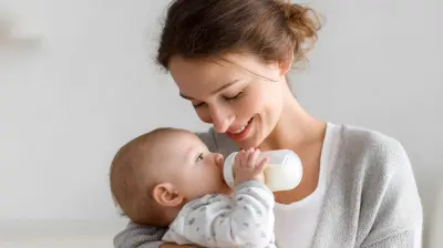 Infant Nutrition: Breastfeeding vs Formula