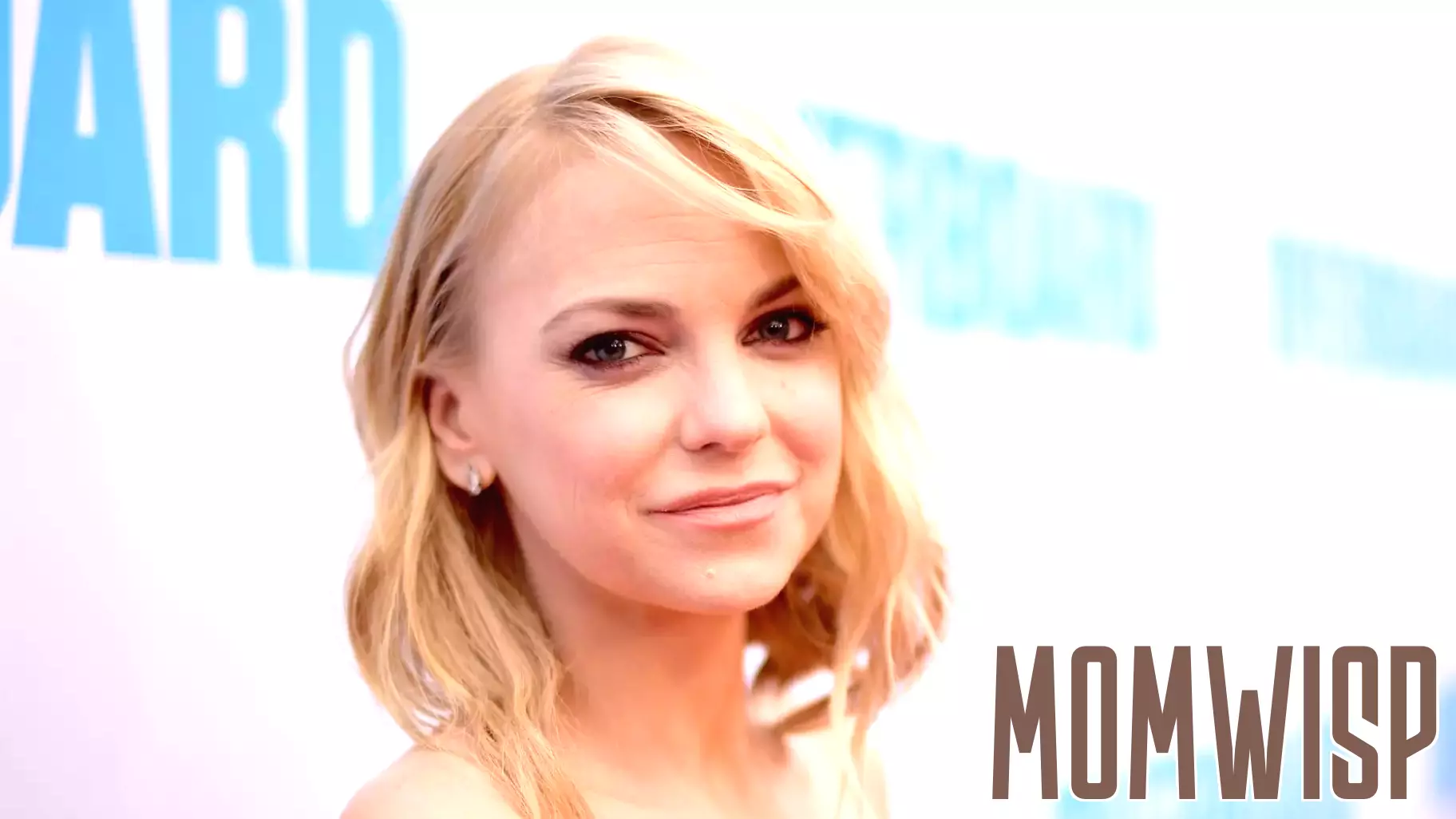 Anna Faris Reflects on Parenting Challenges and Overcoming Adversity