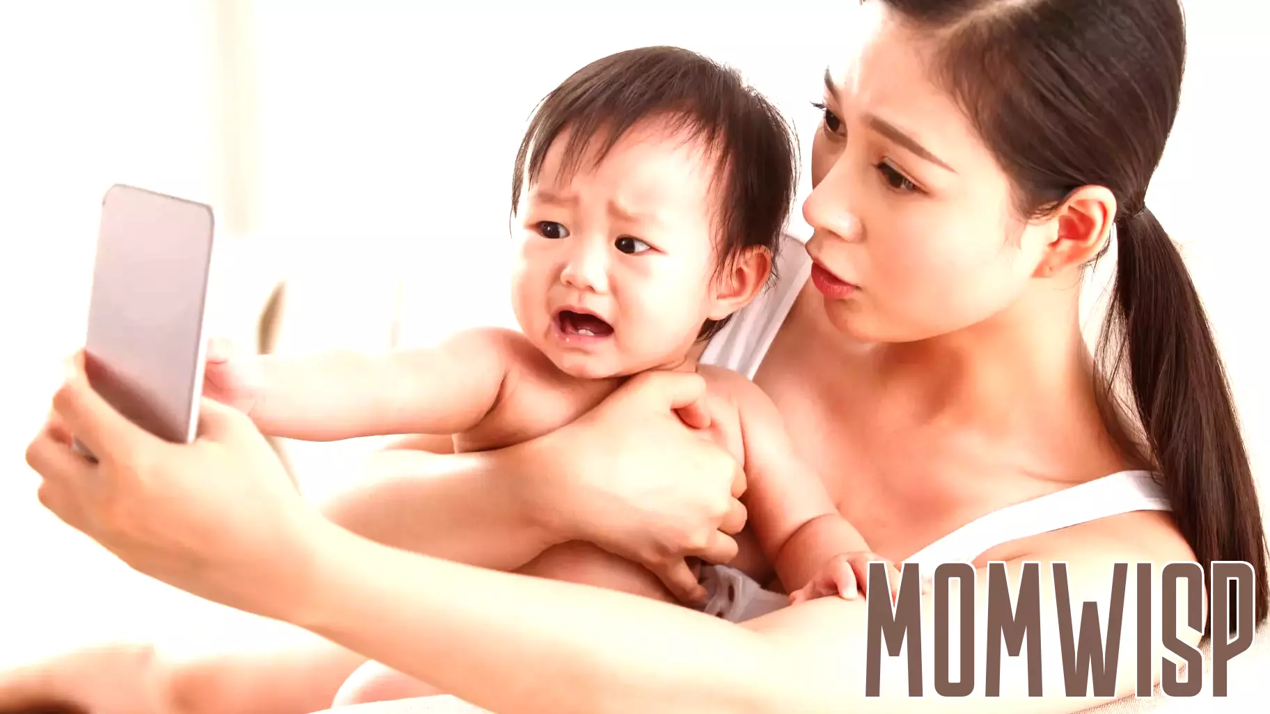 Navigating Family Photo Challenges: A Mother's Dilemma